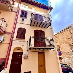 Antica Zio Cesare , Montelepre Italia